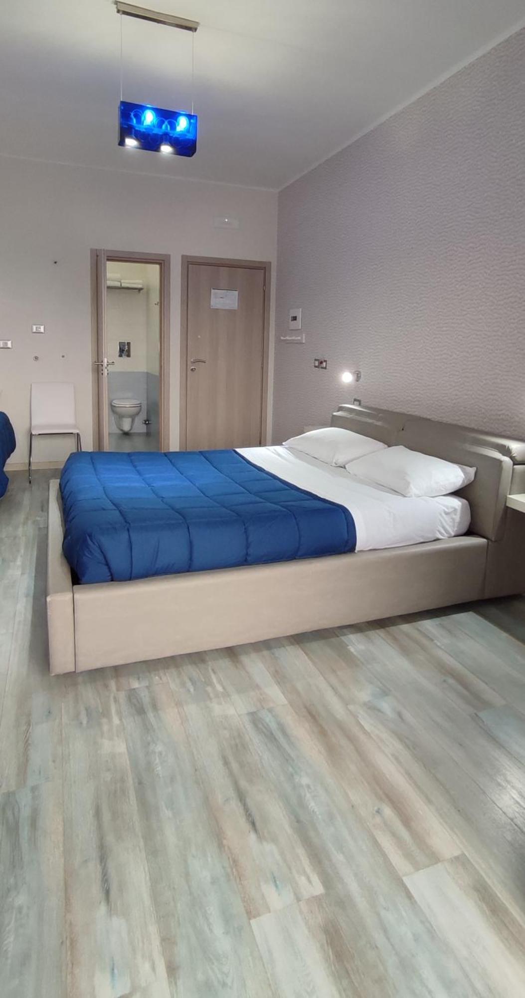Отель Nitto House Бари Номер фото